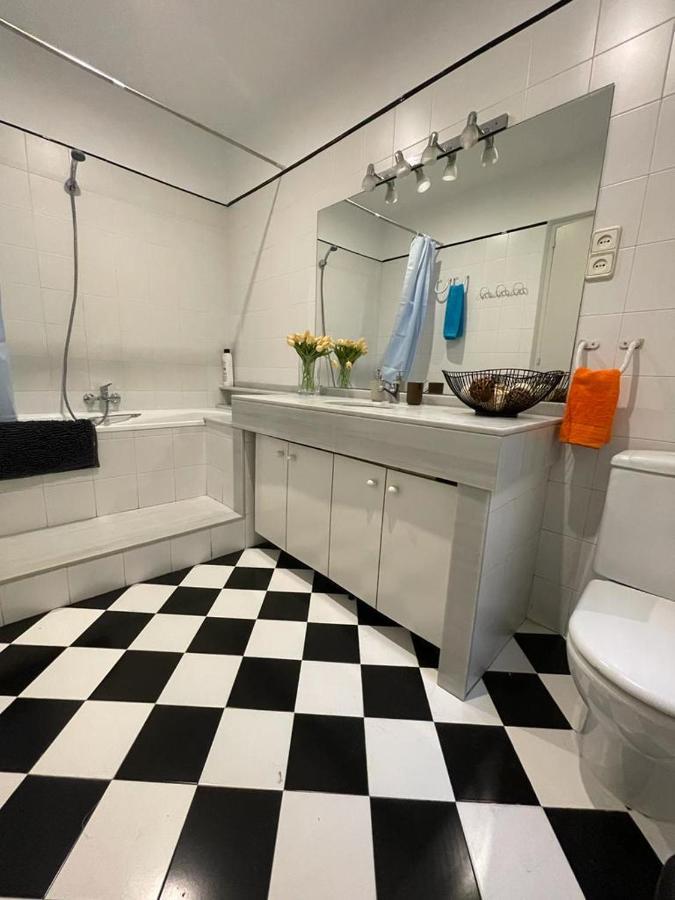 Rooms Aribau Барселона Екстериор снимка