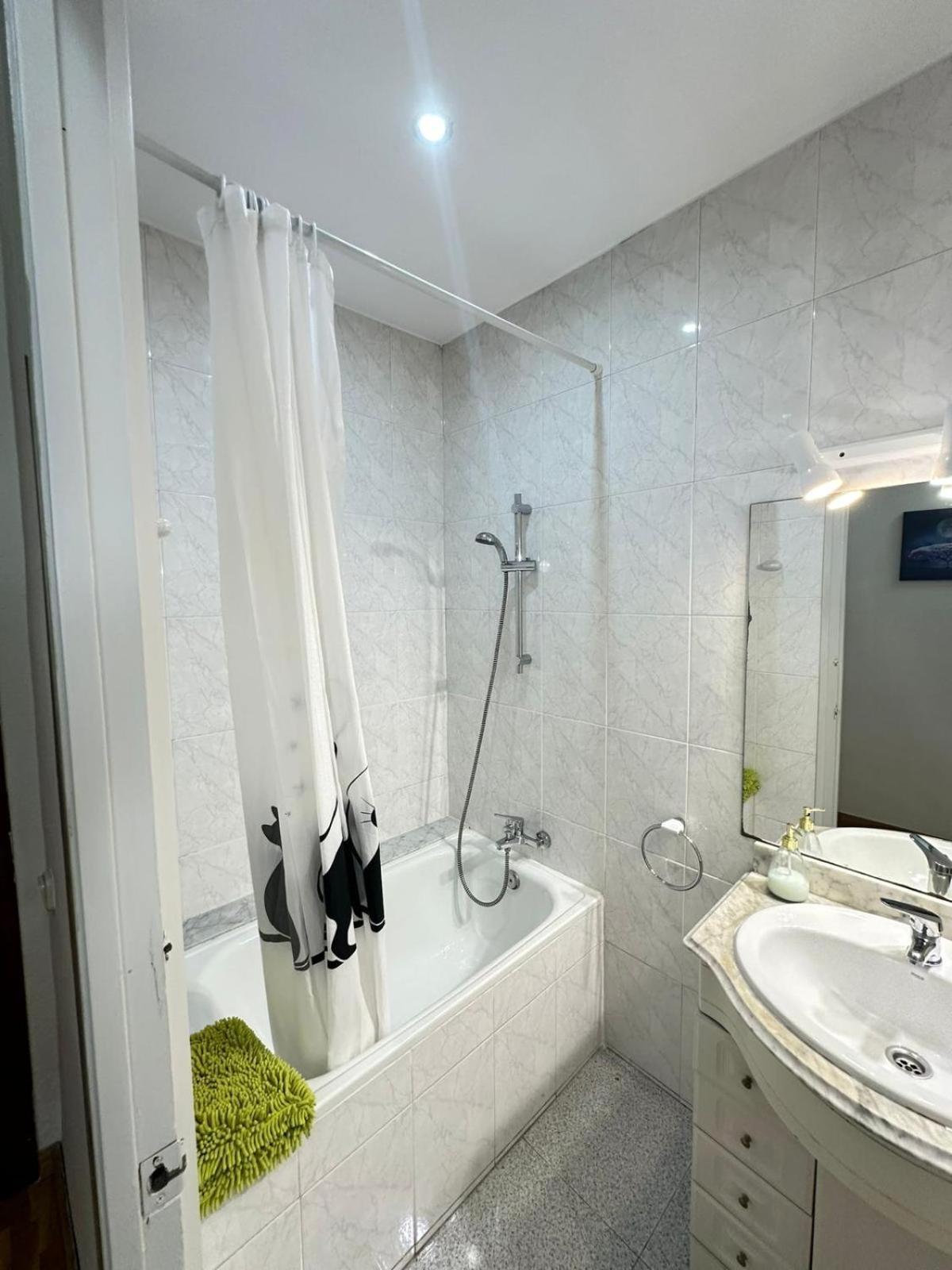 Rooms Aribau Барселона Екстериор снимка