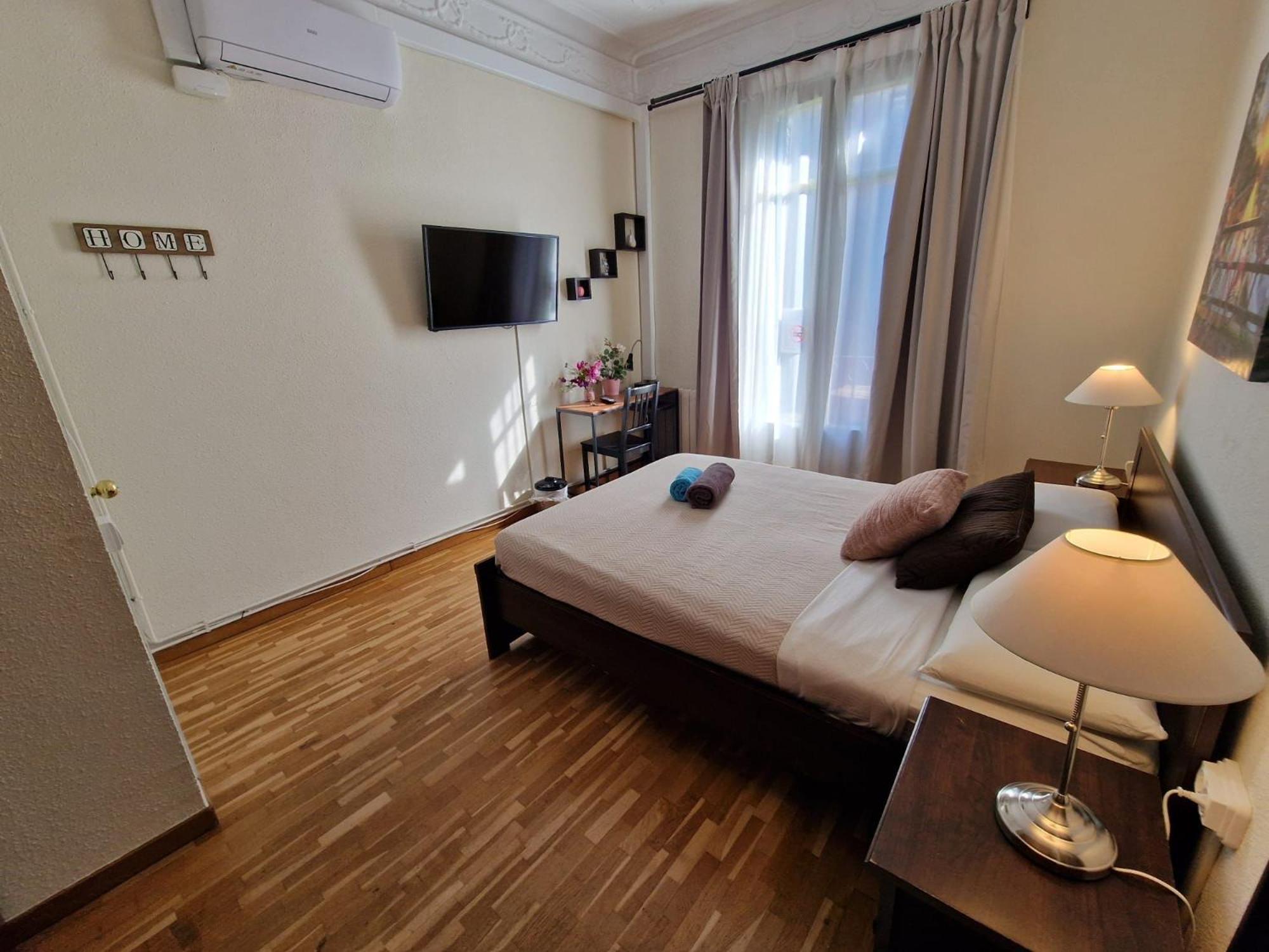 Rooms Aribau Барселона Екстериор снимка