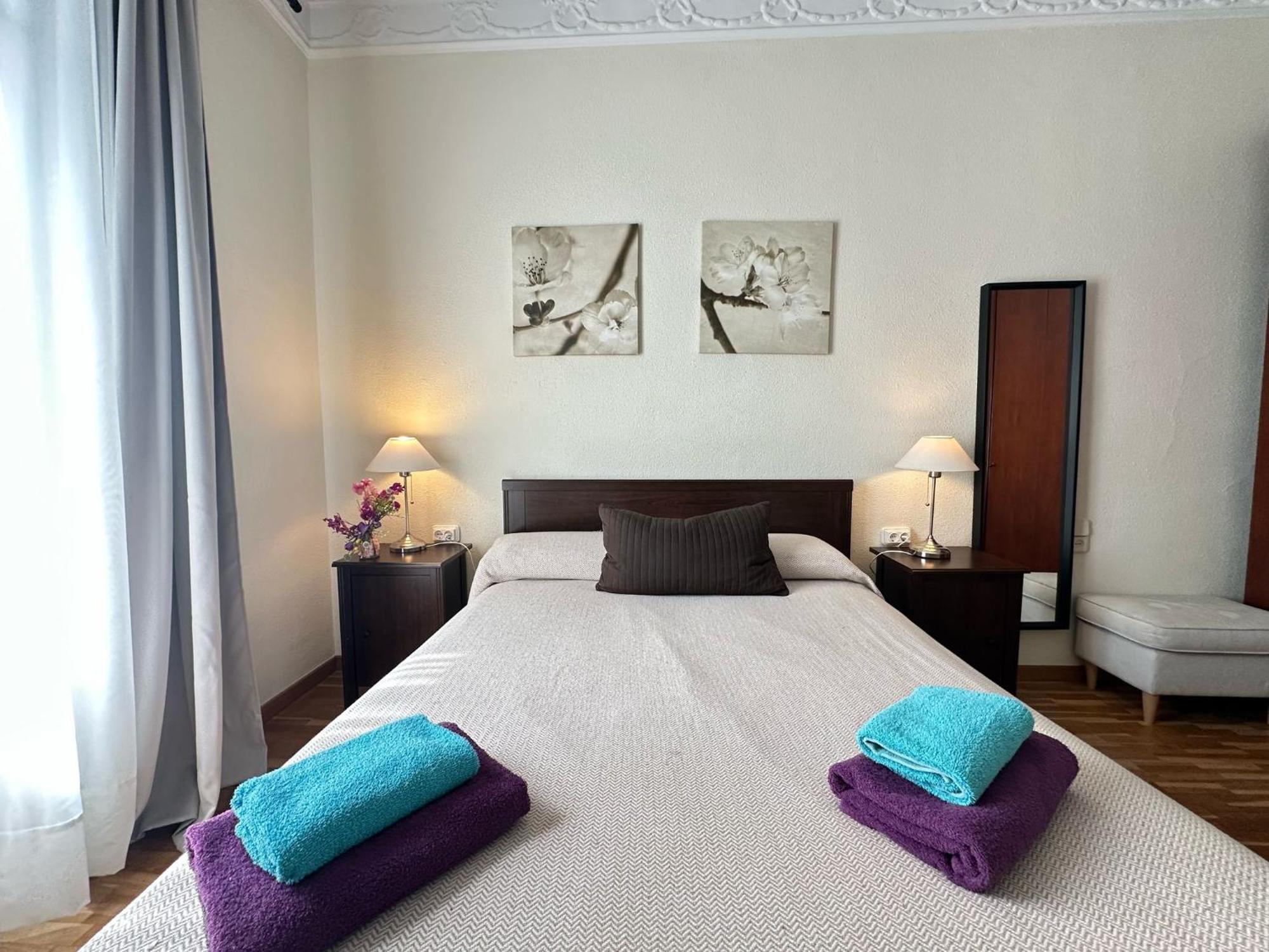 Rooms Aribau Барселона Екстериор снимка