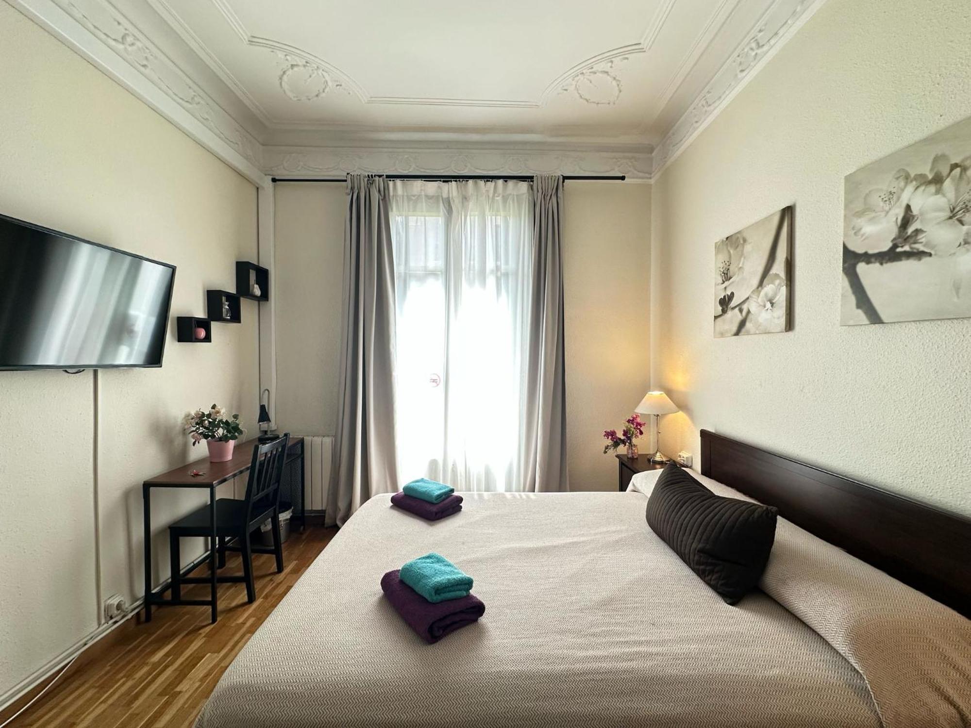 Rooms Aribau Барселона Екстериор снимка