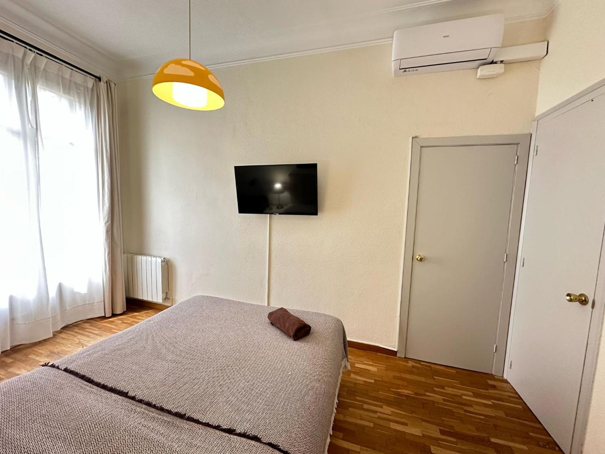 Rooms Aribau Барселона Екстериор снимка